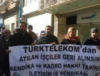 İŞTEN ATILANLAR TELEKOM&acute;U PROTESTO ETTİ