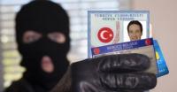 KİMLİK BUNALIMI