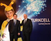 SUPERONLİNE İNTERNET ERİŞİMİNİ GÜÇLENDİRDİ